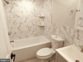 1747 W Passyunk Ave in Philadelphia, PA - Building Photo - Building Photo
