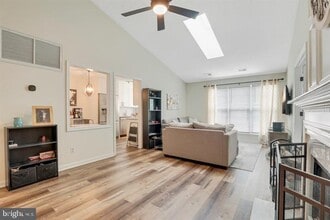 1121 Huntmaster Terrace NE in Leesburg, VA - Building Photo - Building Photo