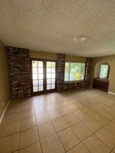 2620 Hempstead Ln in Bakersfield, CA - Building Photo - Building Photo