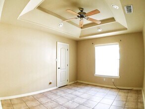 704 W Bahamas, Unit 2 in Pharr, TX - Foto de edificio - Building Photo