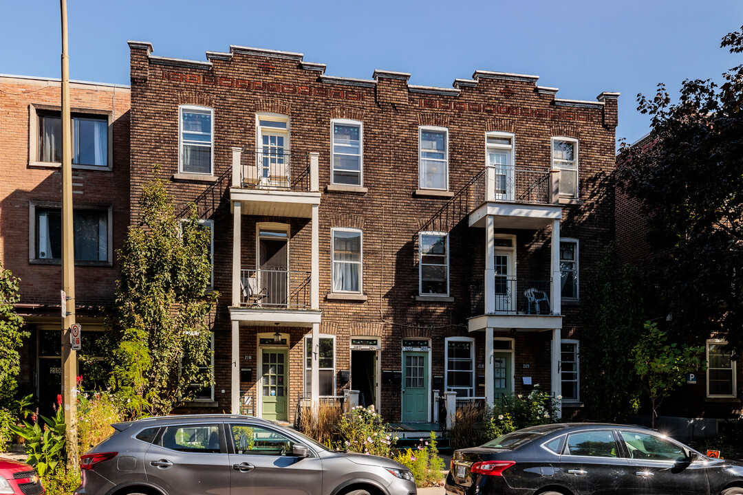 2133 Prud'homme Av in Montréal, QC - Building Photo