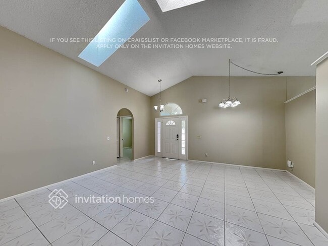 1369 Tindaro Dr in Apopka, FL - Building Photo - Building Photo