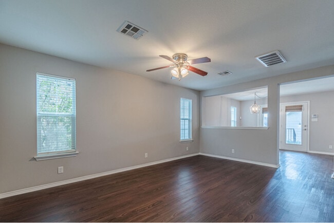 403 McGarity in Kyle, TX - Building Photo - Building Photo