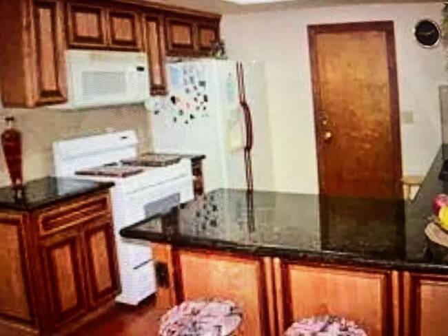 3705 Whitney Ave in Sacramento, CA - Building Photo - Building Photo