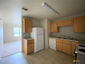 1610 Aztec Trce in Harker Heights, TX - Building Photo - Building Photo