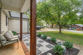 2812 Olde Whitehall Rd in Charlotte, NC - Foto de edificio - Building Photo