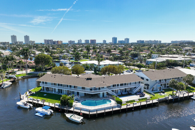 Pompano Harbor Apartments in Pompano Beach, FL - Building Photo - Building Photo