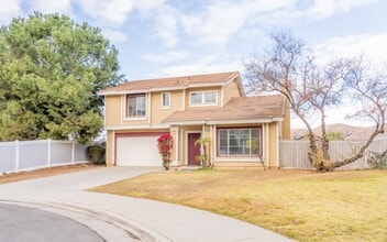 13476 Altamar Cir in Corona, CA - Building Photo - Building Photo