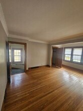4147-4149-4149 N Bartlett Ave in Shorewood, WI - Building Photo - Building Photo