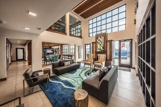 The Mark at Fishers District in Fishers, IN - Foto de edificio - Building Photo