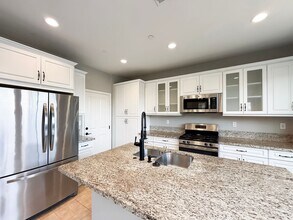 1768 Gentle Current Wy in San Diego, CA - Building Photo - Building Photo