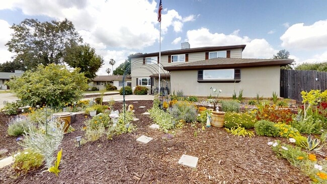 property at 2956 Treen Ct