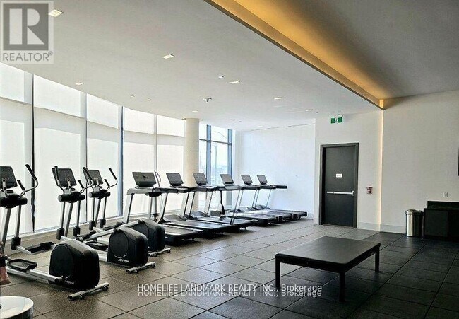 38 Water Walk Dr in Markham, ON - Building Photo - Building Photo