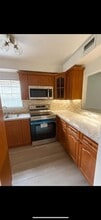 2350 W 53rd Terrace in Hialeah, FL - Building Photo - Building Photo