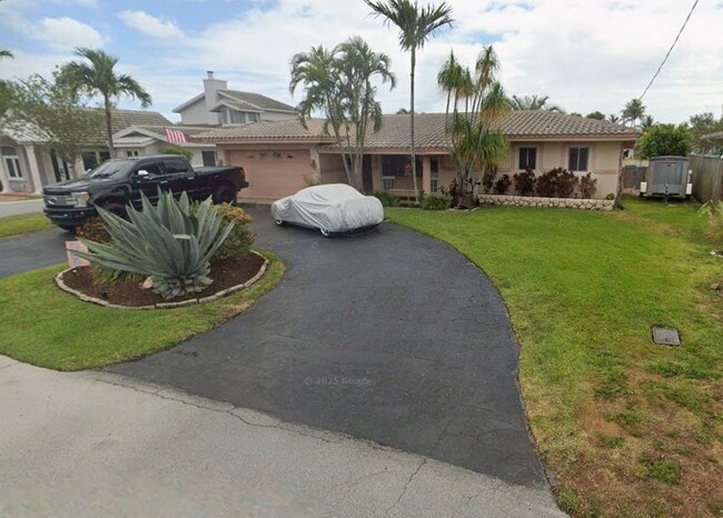 property at 1000 SE 7th Ave