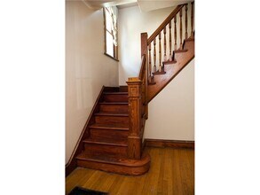 1689 Marshall Ave in St. Paul, MN - Building Photo - Building Photo
