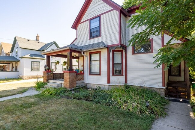 514 Glenwood Ave SE, Unit 514 Glenwood Gem in Grand Rapids, MI - Foto de edificio - Building Photo