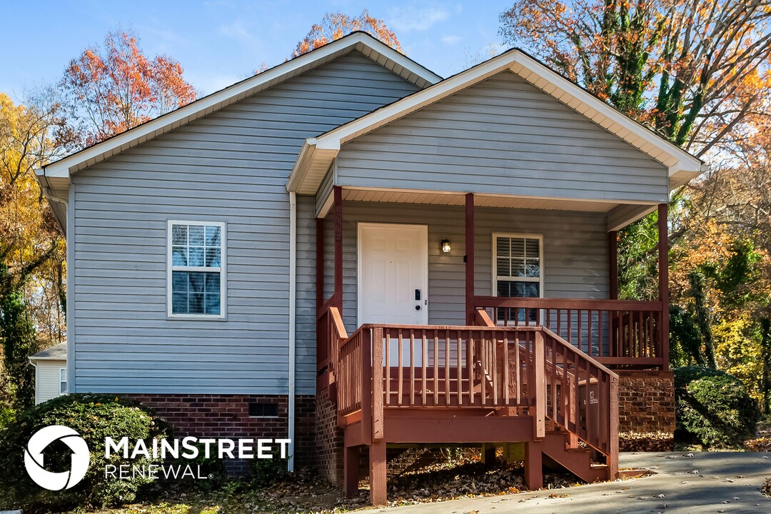 1005 Thomas Ave in Kannapolis, NC - Building Photo