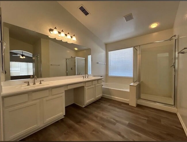 8530 W Chickasaw St in Tolleson, AZ - Foto de edificio - Building Photo