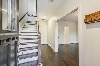 1049 W 22nd St in Houston, TX - Building Photo - Building Photo