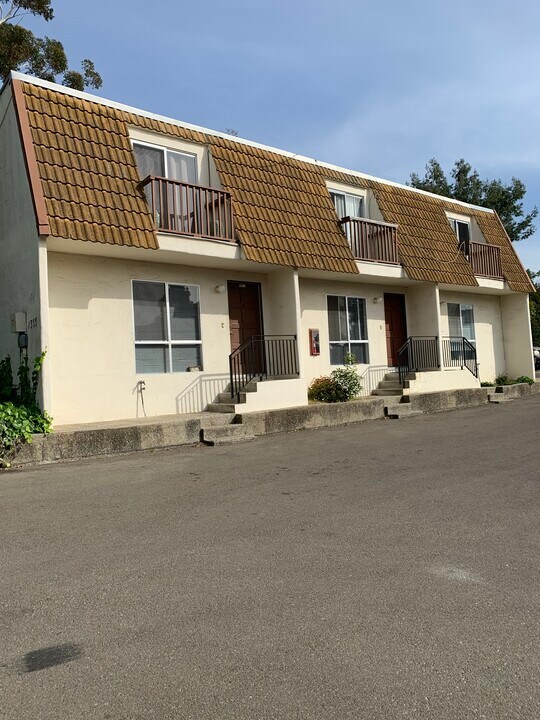 1355 Bond St, Unit A and C in San Luis Obispo, CA - Foto de edificio