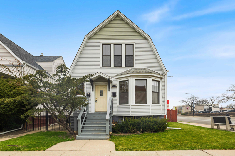 3601 N Sacramento Ave in Chicago, IL - Foto de edificio