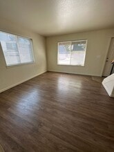 11 SE Cleveland Ave in Bend, OR - Building Photo - Building Photo