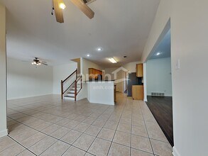 1285 Macon Hall Rd in Cordova, TN - Foto de edificio - Building Photo