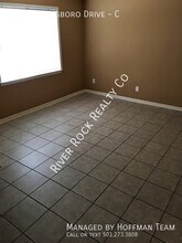 6115 Queensboro Dr in Little Rock, AR - Building Photo - Building Photo