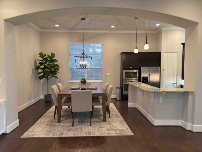 5640 Larkin St in Houston, TX - Building Photo - Building Photo