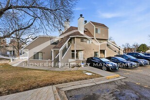 12478 W Nevada Pl in Lakewood, CO - Building Photo