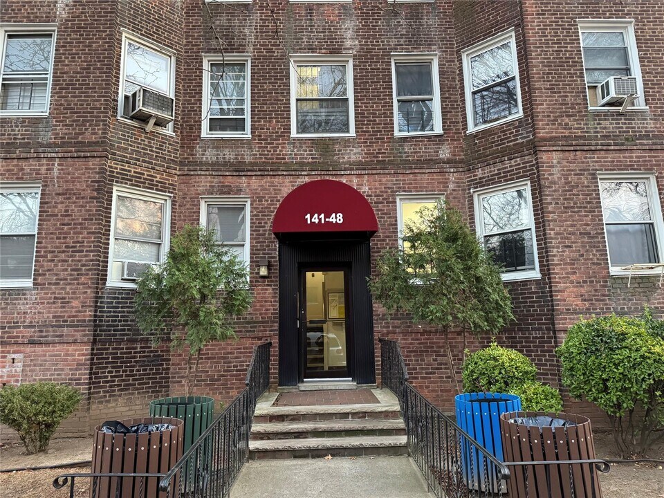 141-48 78th Ave-Unit -3H in Queens, NY - Building Photo