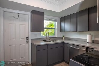 19 NE 16th St in Fort Lauderdale, FL - Building Photo - Building Photo