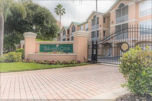 4308 Bay Club Cir