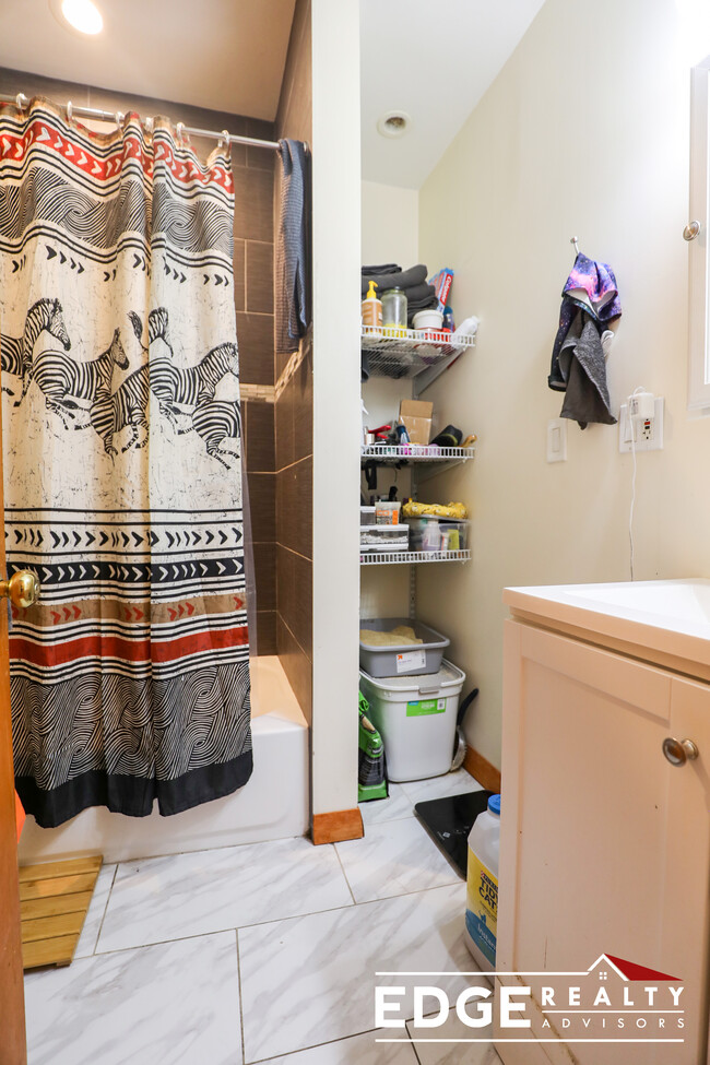 145 Highland St, Unit 1 in Boston, MA - Building Photo - Building Photo