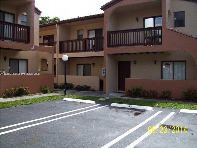 10299 NW 33rd St in Coral Springs, FL - Building Photo - Building Photo