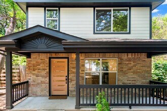 2502 E 11th St in Austin, TX - Building Photo - Building Photo
