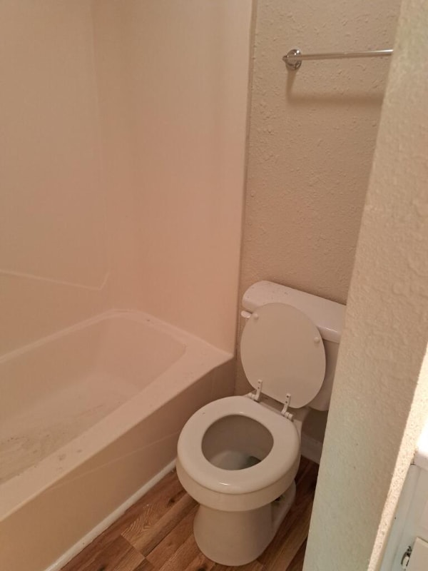 872 Deerwood Ln-Unit -874 in Chipley, FL - Building Photo - Building Photo