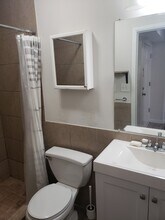 1322 N 17th St, Unit 2 in Philadelphia, PA - Building Photo - Building Photo