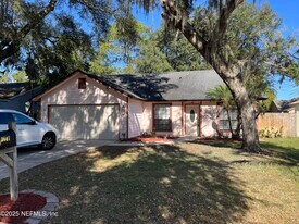 3647 Mandarin Woods Dr N in Jacksonville, FL - Building Photo