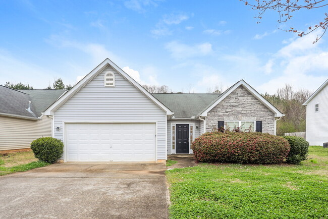 property at 5035 Larkspur Ln
