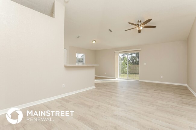 1023 Ruth Dr in Edgewater, FL - Building Photo - Building Photo