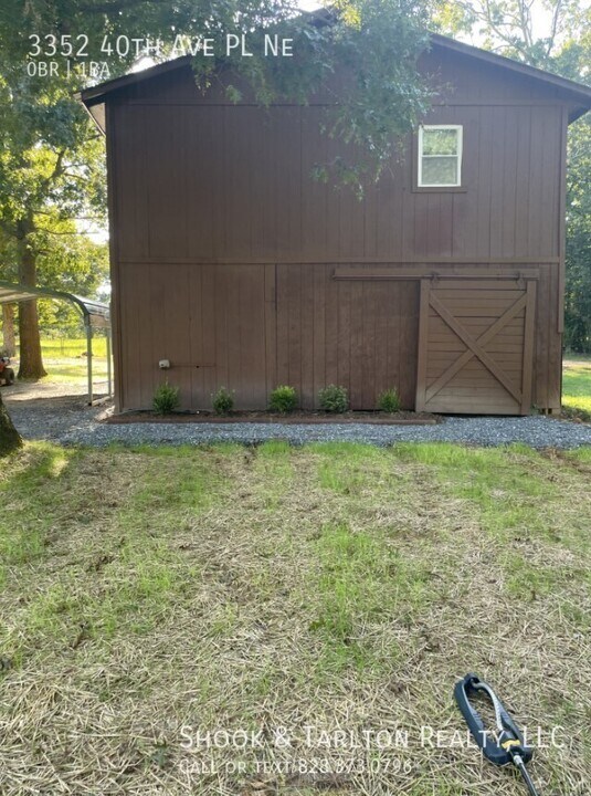 3352 40th Ave Pl NE in Hickory, NC - Building Photo