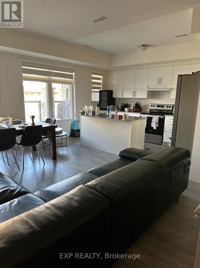 1538 Hilson Hts in Milton, ON - Building Photo - Building Photo