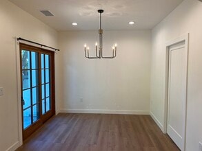 1077 E Howard St in Pasadena, CA - Building Photo - Building Photo