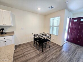 9911 Dandelion Hls St in Las Vegas, NV - Building Photo - Building Photo