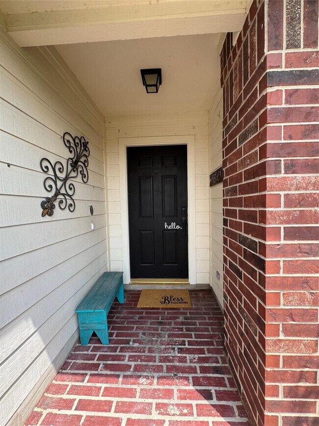 108 N Pauley Dr in Hutto, TX - Building Photo - Building Photo