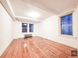 EAST 10 STREET in New York, NY - Building Photo