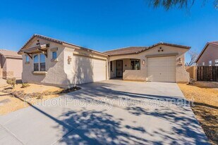 329 S 172nd Dr in Goodyear, AZ - Building Photo