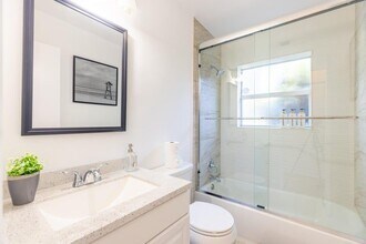 3117 Fernwood Dr in Boynton Beach, FL - Foto de edificio - Building Photo